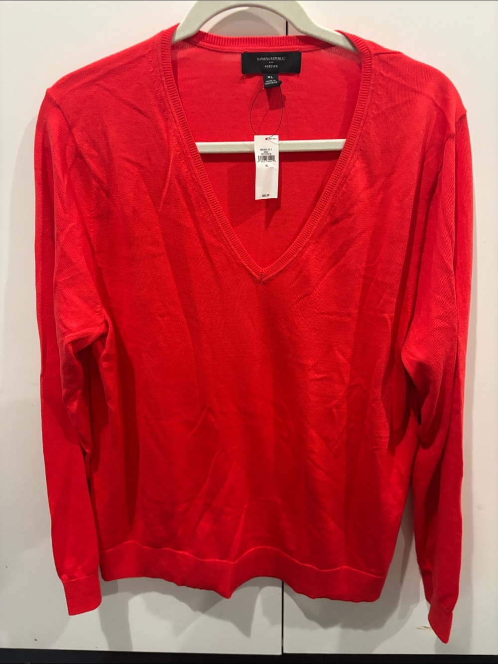 Banana Republic Women’s V-Neck Sweater - Bright Red